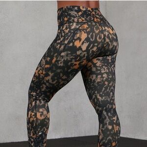 FABLETICS Define PowerHold® High-Waisted Legging small